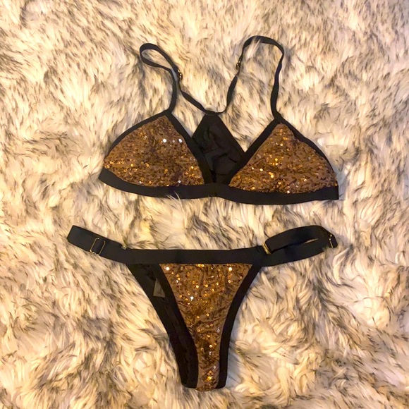 Beach Bunny After Dark gold sequin bikini - Picture 2 of 7
